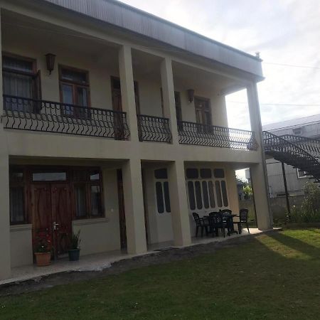 Luka Family Guest House Batumi Luaran gambar