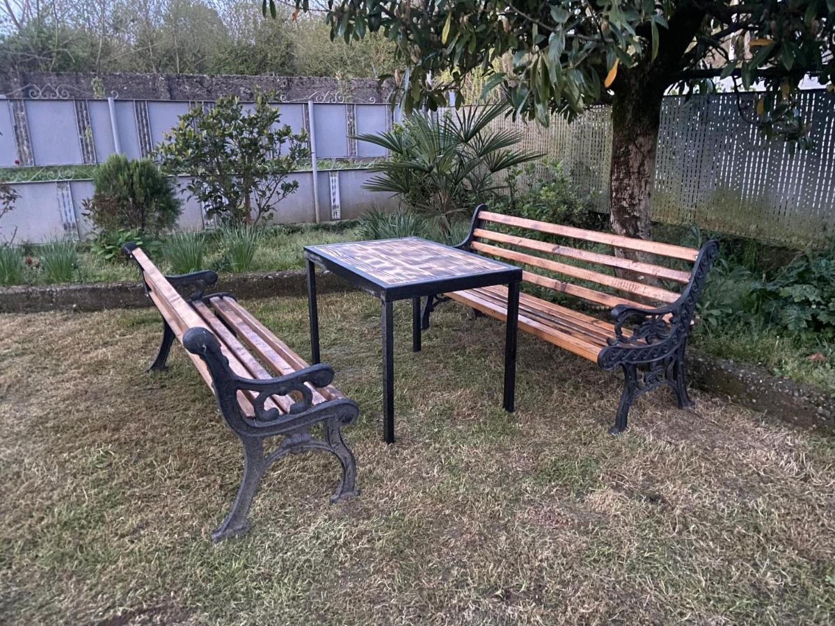 Luka Family Guest House Batumi Luaran gambar