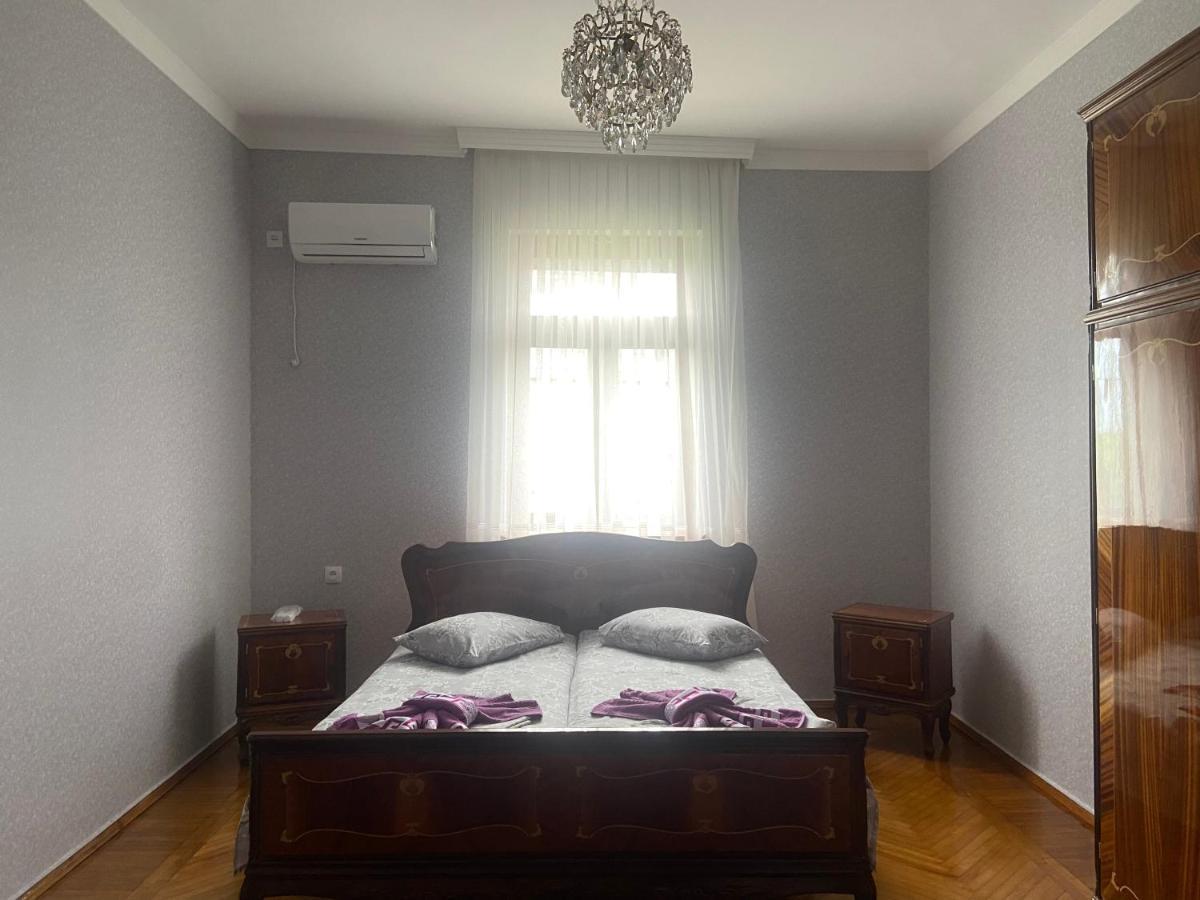 Luka Family Guest House Batumi Luaran gambar
